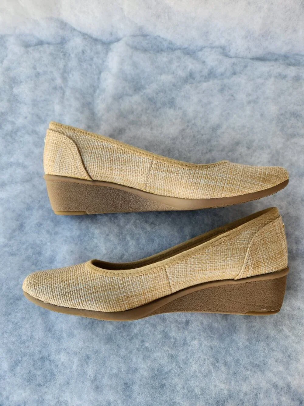 ANNE KLEIN Wedge Slip-on Pump Shoe for Women Size 7M
